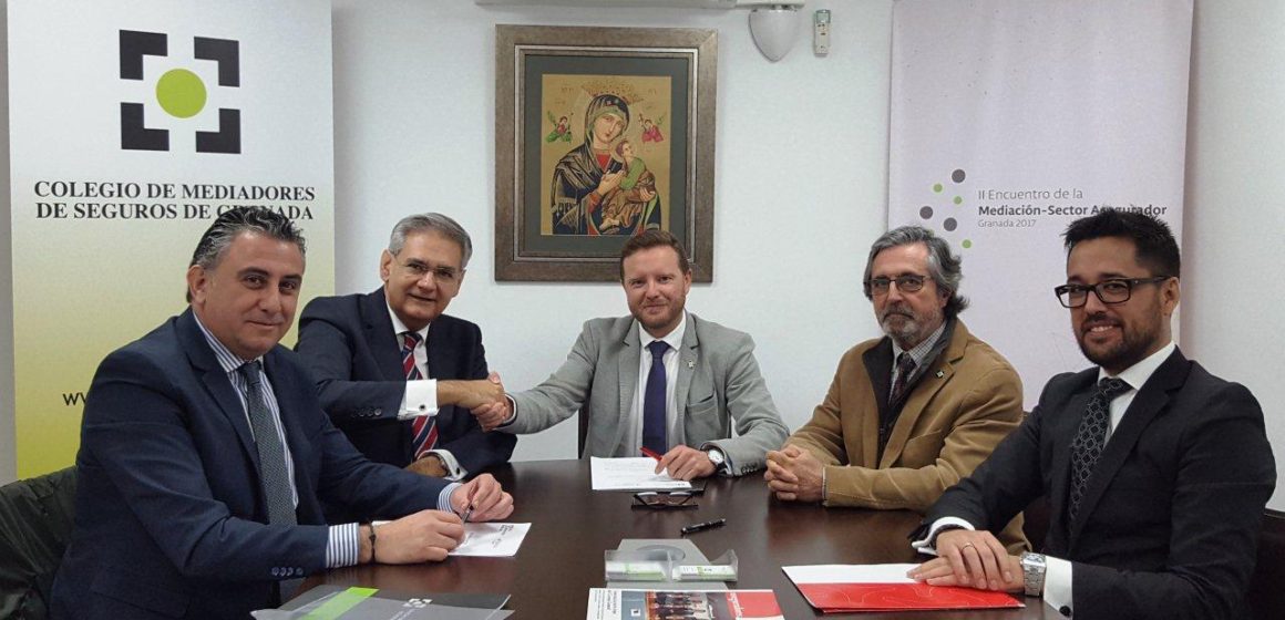 El Colegio de Mediadores de Seguros de Granada cierra un acuerdo con la compañía Plus Ultra Seguros El Colegio de Mediadores de Seguros de Granada cierra un acuerdo con la compañía Plus Ultra Seguros