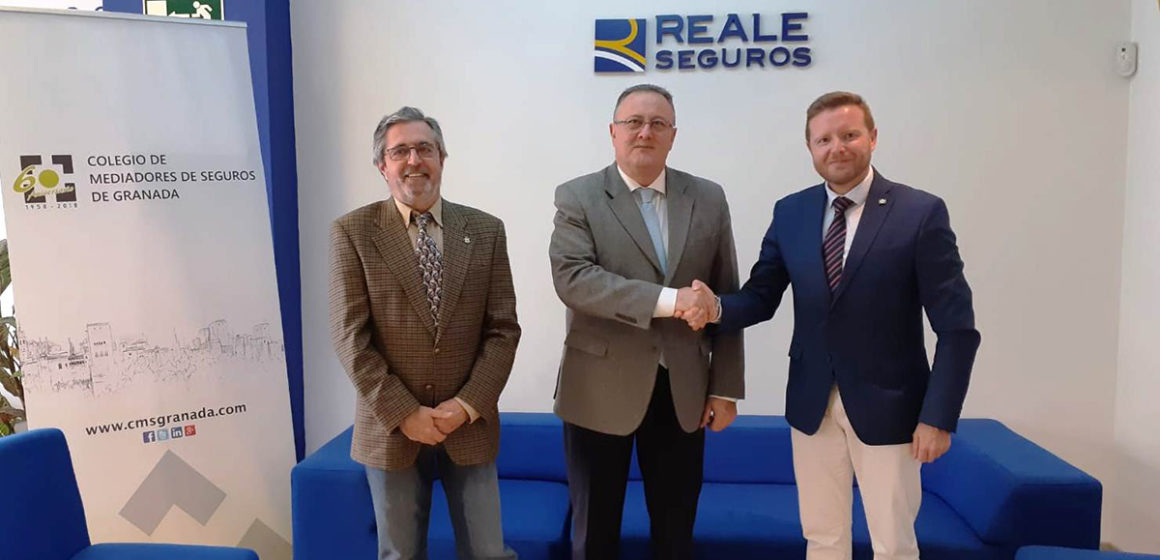 El Colegio de Mediadores de Seguros de Granada y Reale Seguros formalizan la renovación de su acuerdo protocolario