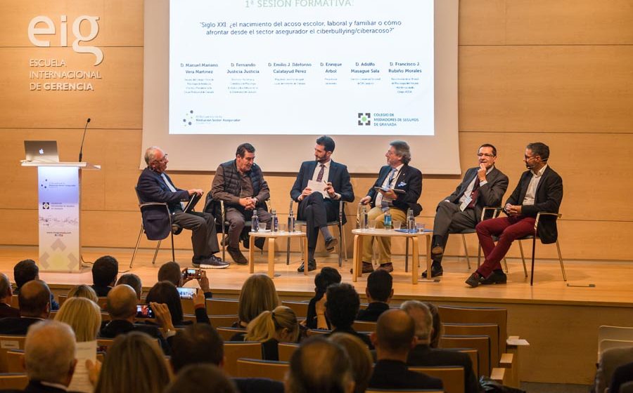 Fotos del IV Encuentro de la Mediación-Sector Asegurador de Granada Fotos del IV Encuentro de la Mediación-Sector Asegurador de Granada