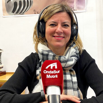 Entrevista a la vicepresidente colegial, Laura Molero, en Onda Sur Entrevista a la vicepresidente colegial, Laura Molero, en Onda Sur