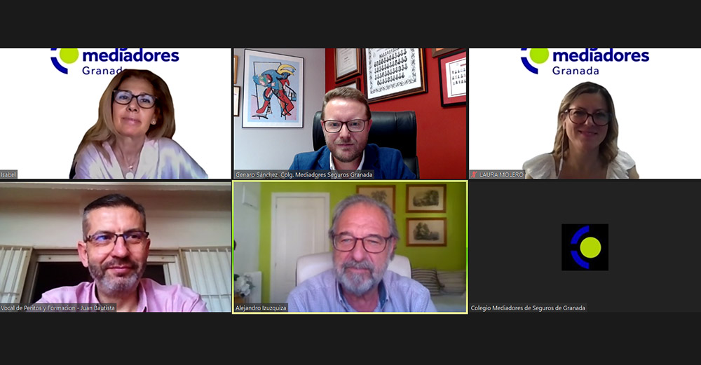 El Colegio trata junto al CCS el estado de las indemnizaciones por los terremotos en Granada El Colegio trata junto al CCS el estado de las indemnizaciones por los terremotos en Granada