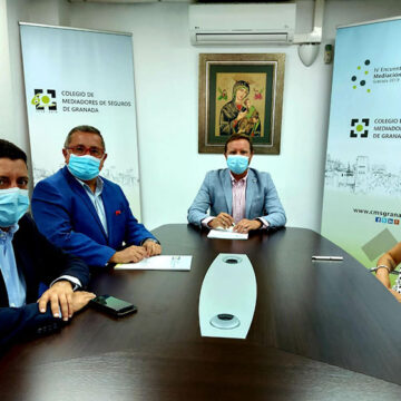 El Colegio de Mediadores de Seguros de Granada y DKV se comprometen a través de un acuerdo de colaboración El Colegio de Mediadores de Seguros de Granada y DKV se comprometen a través de un acuerdo de colaboración