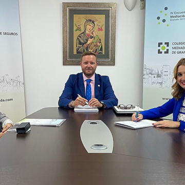 Zurich Seguros y el Colegio de Mediadores de Seguros de Granada renuevan su acuerdo de colaboración Zurich Seguros y el Colegio de Mediadores de Seguros de Granada renuevan su acuerdo de colaboración