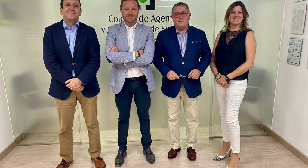 El Colegio de Mediadores de Seguros de Granada y DKV Seguros, firman la renovación del protocolo de colaboración que unirá a ambas instituciones un año más El Colegio de Mediadores de Seguros de Granada y DKV Seguros, firman la renovación del protocolo de colaboración que unirá a ambas instituciones un año más