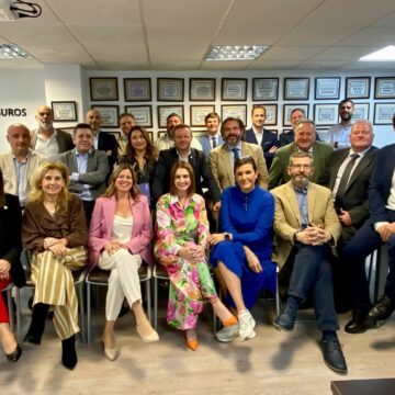 El Colegio de Mediadores de Seguros de Granada celebra un desayuno de trabajo con las principales Entidades Aseguradoras para trazar las líneas estratégicas conjuntas de trabajo y visibilización de la mediación en la provincia de Granada El Colegio de Mediadores de Seguros de Granada celebra un desayuno de trabajo con las principales Entidades Aseguradoras para trazar las líneas estratégicas conjuntas de trabajo y visibilización de la mediación en la provincia de Granada