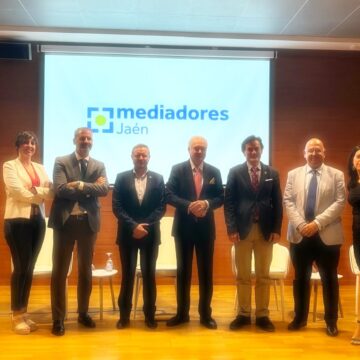 El presidente del Colegio de Mediadores de Granada participa en la Jornada de Mediación organizada por el Colegio de Mediadores de Jaén El presidente del Colegio de Mediadores de Granada participa en la Jornada de Mediación organizada por el Colegio de Mediadores de Jaén