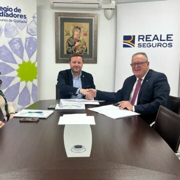 El Colegio de Mediadores de Seguros de Granada y Reale Seguros, renuevan su alianza por un año más El Colegio de Mediadores de Seguros de Granada y Reale Seguros, renuevan su alianza por un año más
