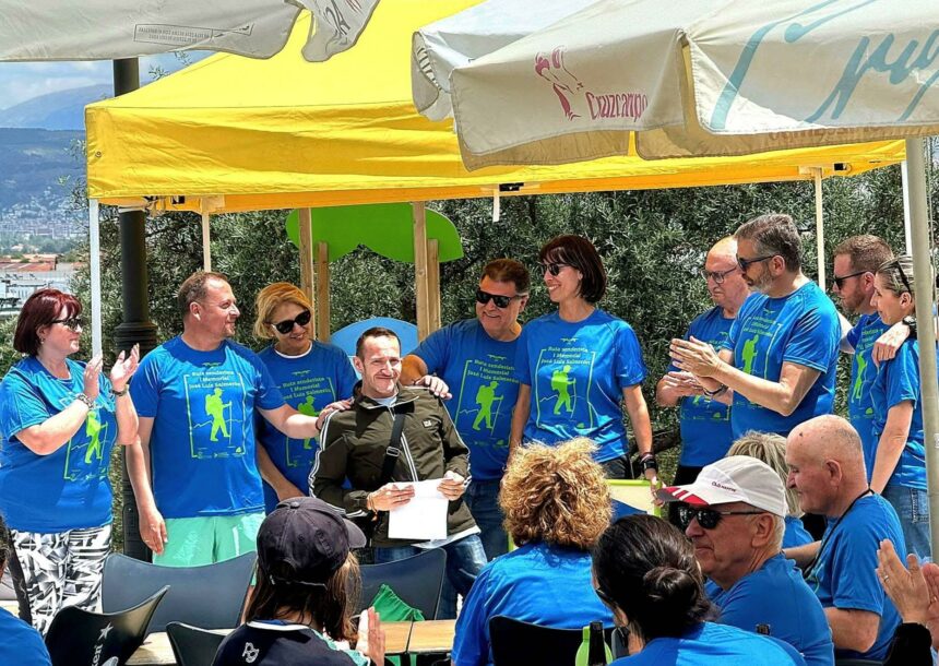 Emotivo homenaje en la I Ruta Senderista José Luis Salmerón Emotivo homenaje en la I Ruta Senderista José Luis Salmerón