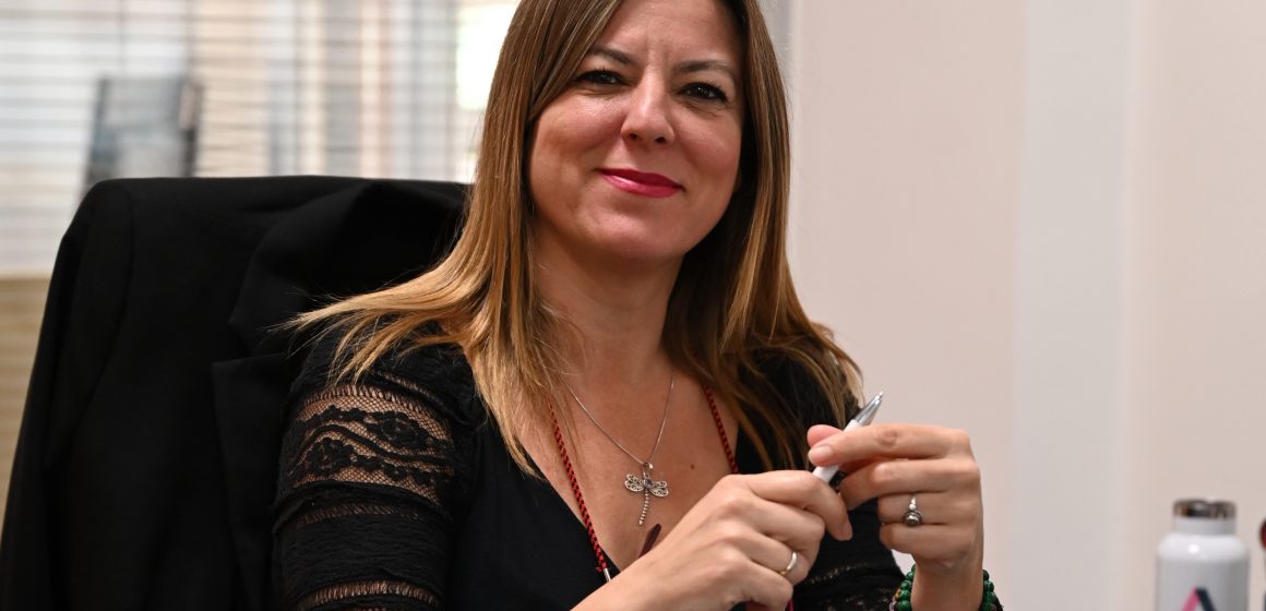 Laura Molero Pérez, se convierte en la primera mujer en presidir el Colegio de Mediadores de Seguros de Granada Laura Molero Pérez, se convierte en la primera mujer en presidir el Colegio de Mediadores de Seguros de Granada
