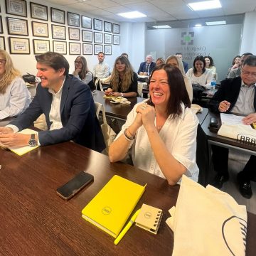 Más de 30 mediadores analizan las novedades legislativas del sector en Granada