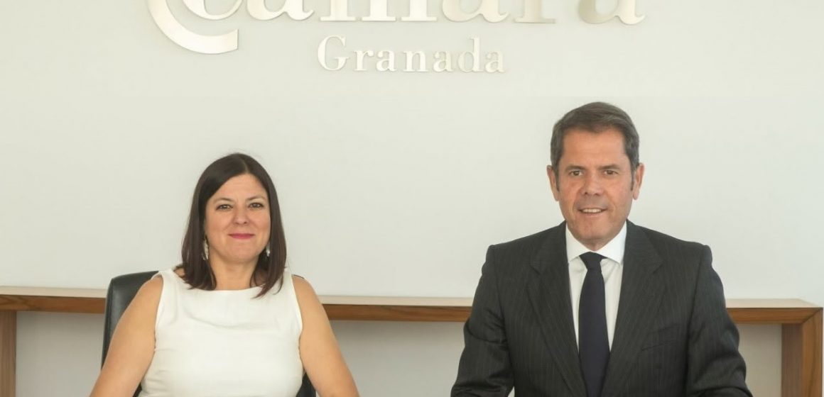 El Colegio de Mediadores de Seguros de Granada y la Cámara de Comercio de Granada firman su primer convenio de colaboración El Colegio de Mediadores de Seguros de Granada y la Cámara de Comercio de Granada firman su primer convenio de colaboración