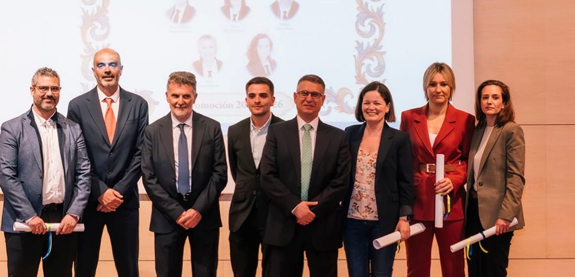 El 100 % de los alumnos del Curso Superior de Mediación de Seguros del Colegio de Granada obtiene su titulación El 100 % de los alumnos del Curso Superior de Mediación de Seguros del Colegio de Granada obtiene su titulación