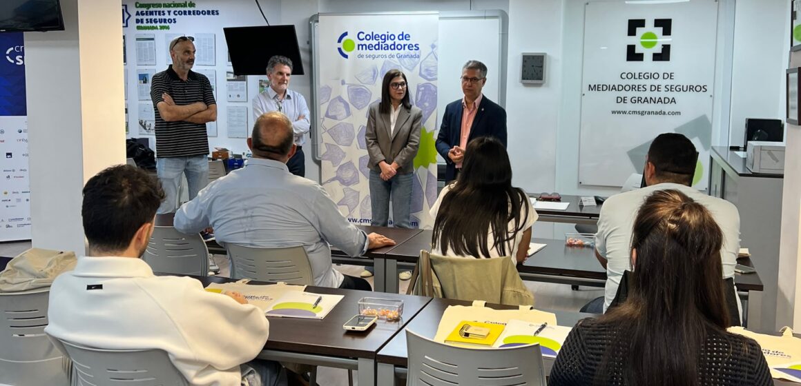 El Colegio de Mediadores de Seguros de Granada da la bienvenida al alumnado de una nueva edición del Curso de Nivel 1 Copiar El Colegio de Mediadores de Seguros de Granada da la bienvenida al alumnado de una nueva edición del Curso de Nivel 1 Copiar