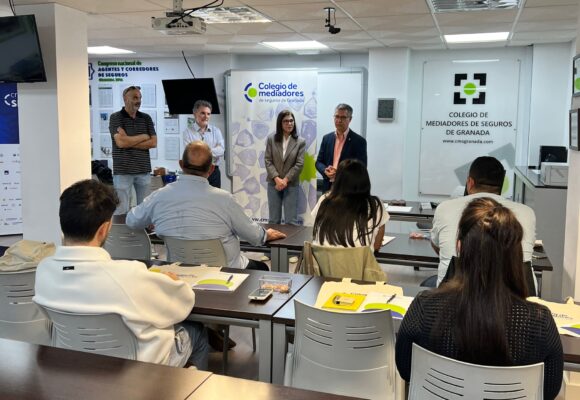 El Colegio de Mediadores de Seguros de Granada da la bienvenida al alumnado de una nueva edición del Curso de Nivel 1 Copiar